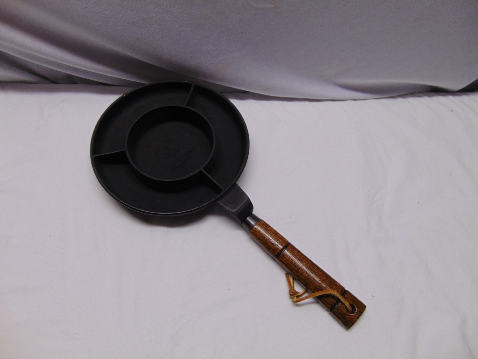 Vintage Nordic Ware Crepes ‘n Things Cast Aluminum Crepe Pan 17″ x 8.5″ wooden