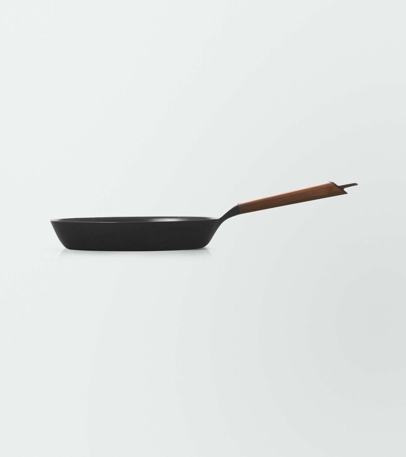 Vermicular 26cm Cast Iron Enamel Frying Pan FP26-WN Walnut Handle Japan New