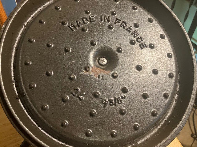 Beautiful Staub LA COCOTTE Dutch Oven Full Size 9 3/8″ #24 France