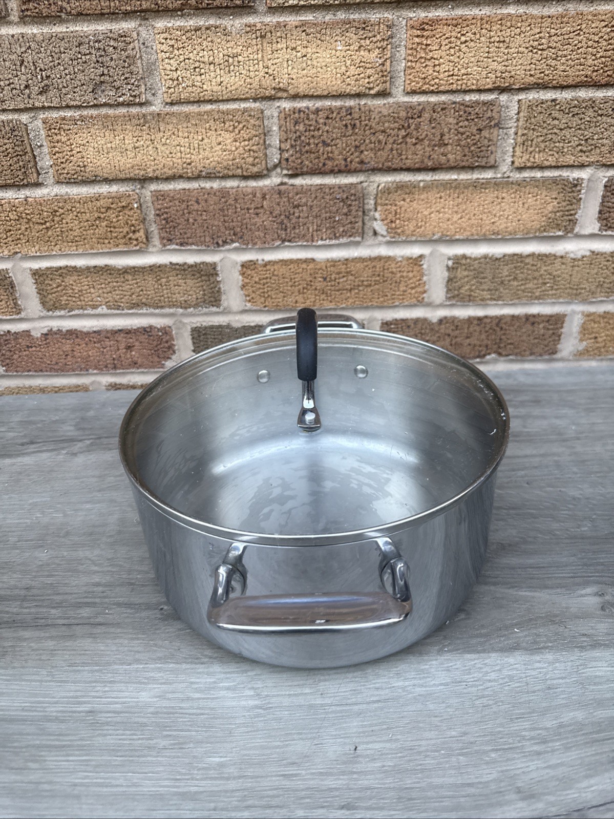 Tramontina Tri-Ply Clad Stainless Steel 5Qt. 4.7L Pot Induction Ready Dutch Oven