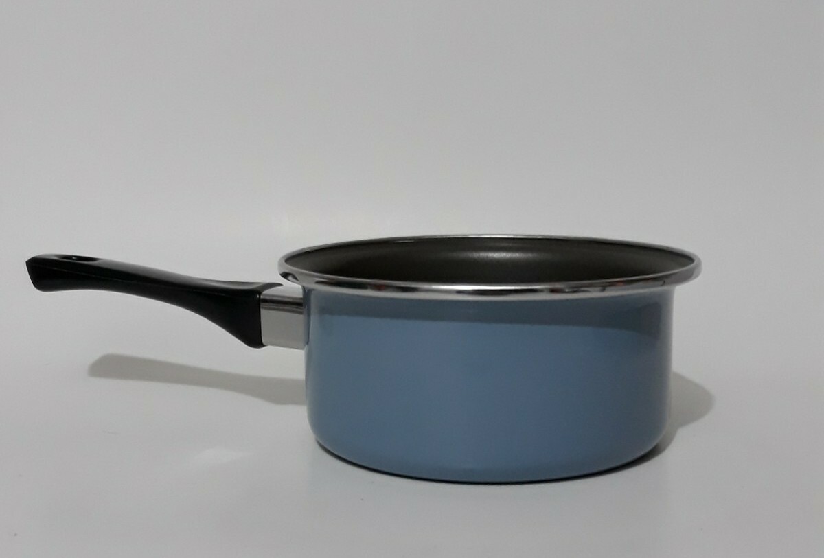 Lucent Non-Stick Cookware 1 Qt – 6 Inch Sate Blue Open Saucepan Made In Spain