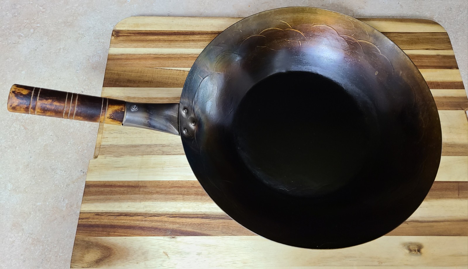 14″ Flat Bottom Carbon Steel Wok Hand Hammered Mandarin Wok SEASONED