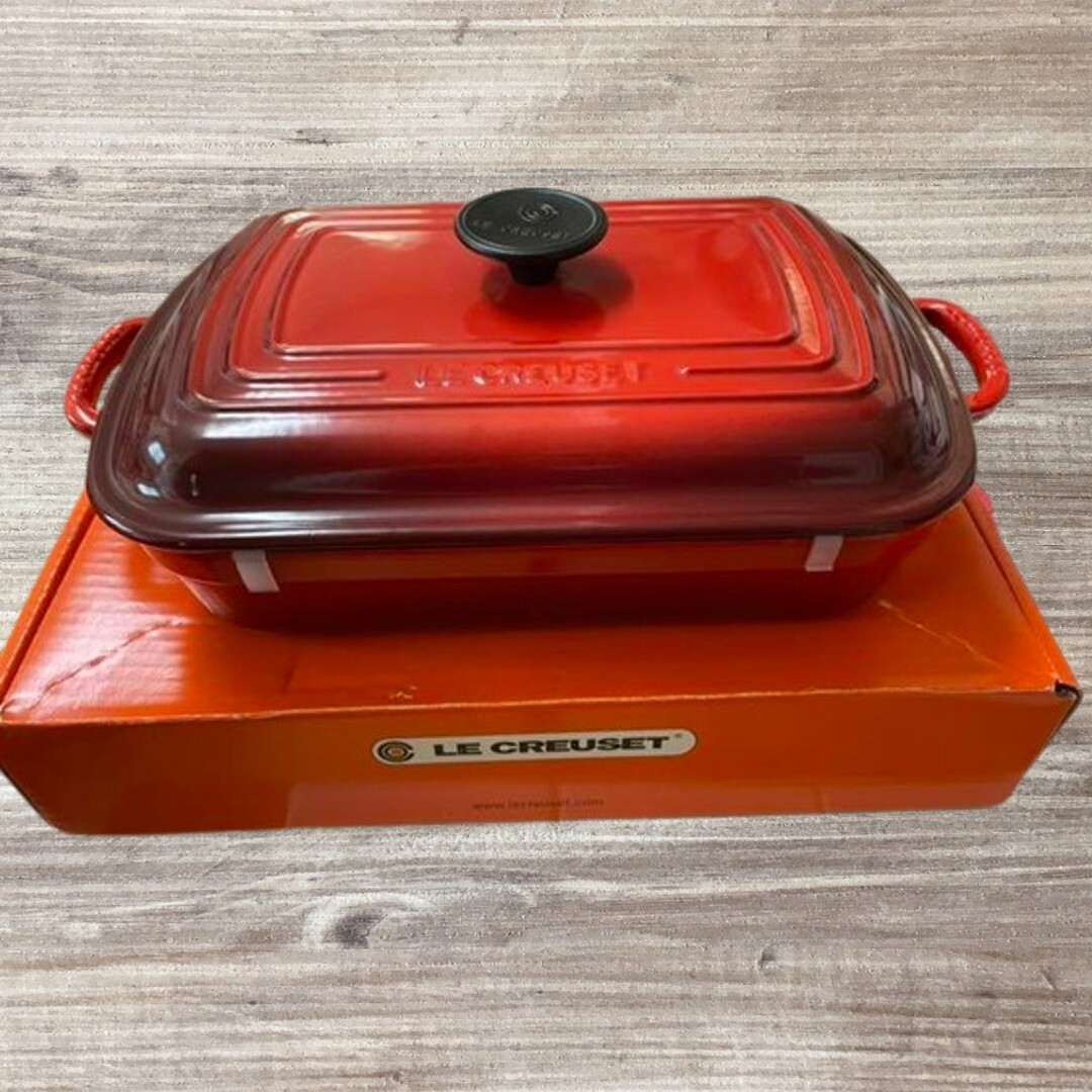 Le Creuset Shallow Rectangular Cocotte 29cm 2.8L 4.8kg Cherry Red With Box USED