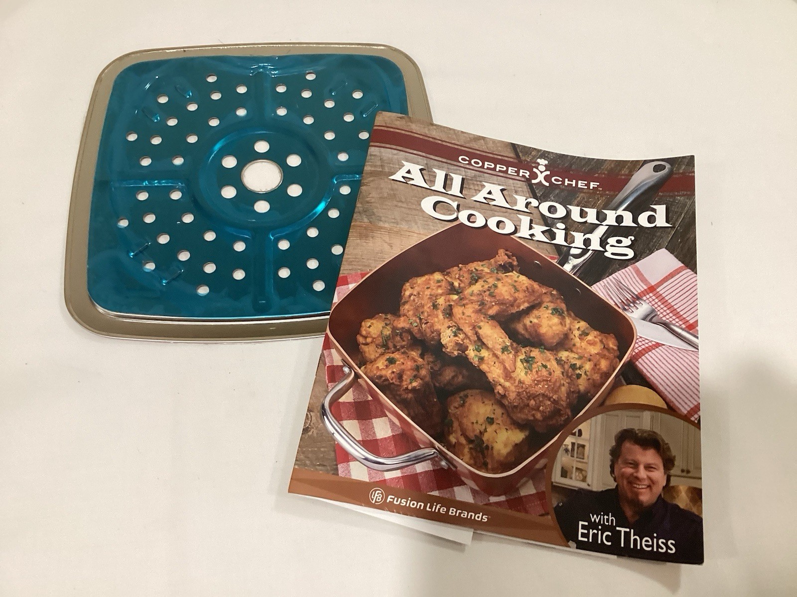 Copper Chef 9.5″ Square Fry Pan with Lid, Fry Basket, Trivet, Cookbook